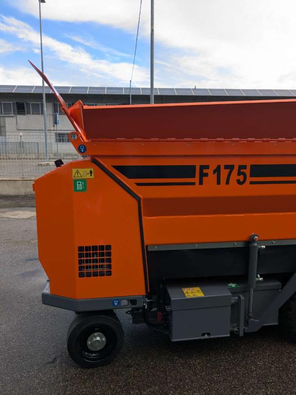 CM F175 Foto 21