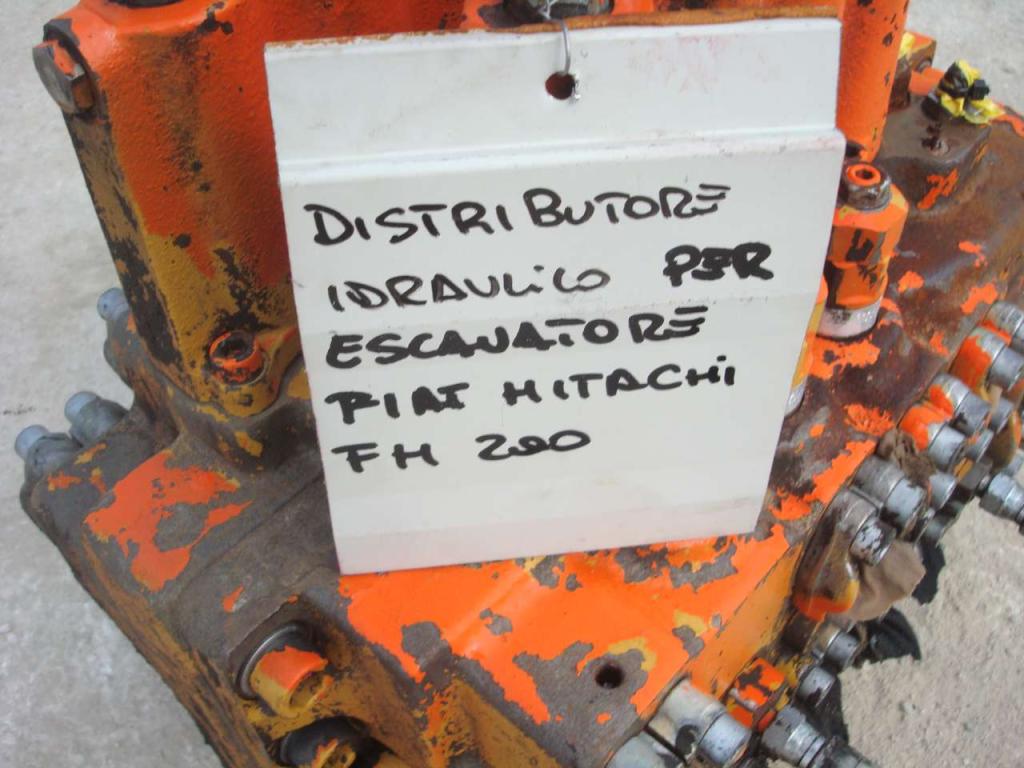 Distributore idraulico per Fiat Hitachi FH 200 Foto 5