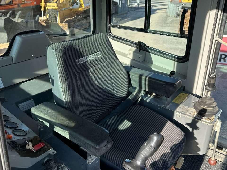 Liebherr LR 632 Foto 9