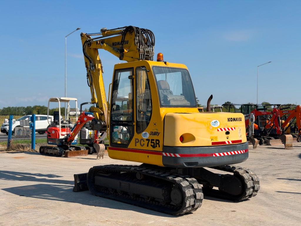 Komatsu PC75R Foto 4