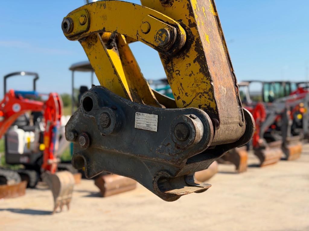 Komatsu PC75R Foto 5