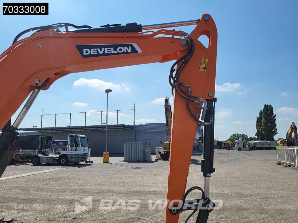 Develon DX85 R-7 A/C - PIN ON / 3 BUCKETS Foto 11