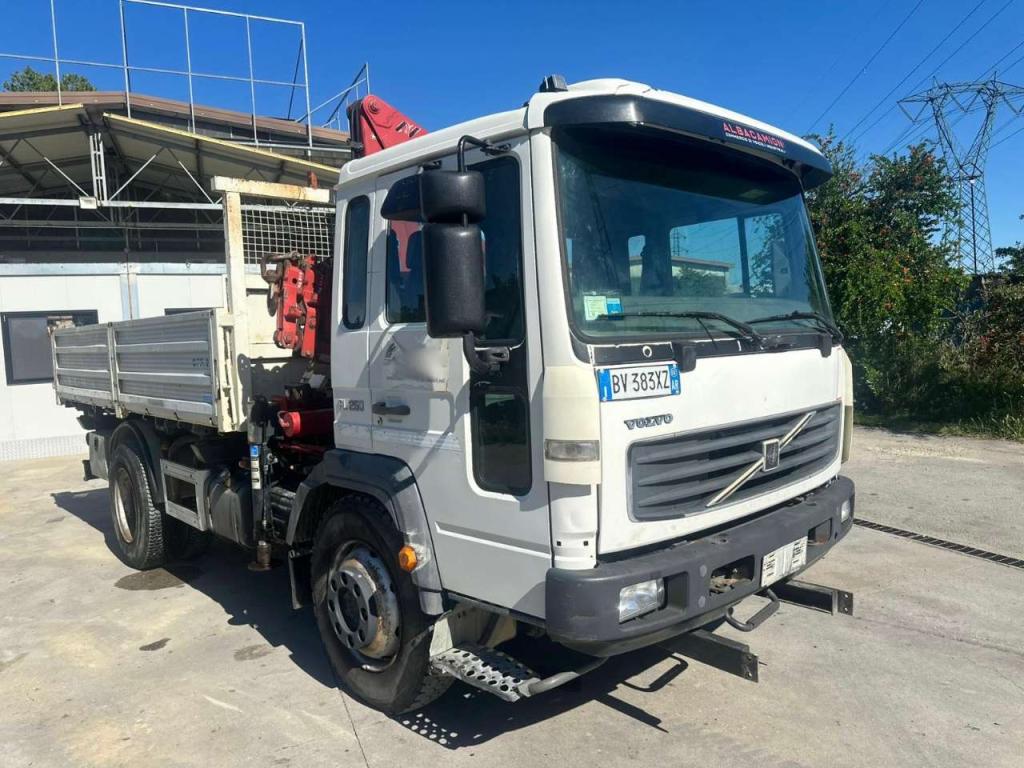 Volvo FL 250 Foto 2