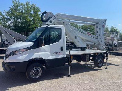 Cela Essential 24P in vendita da Movelift Srl