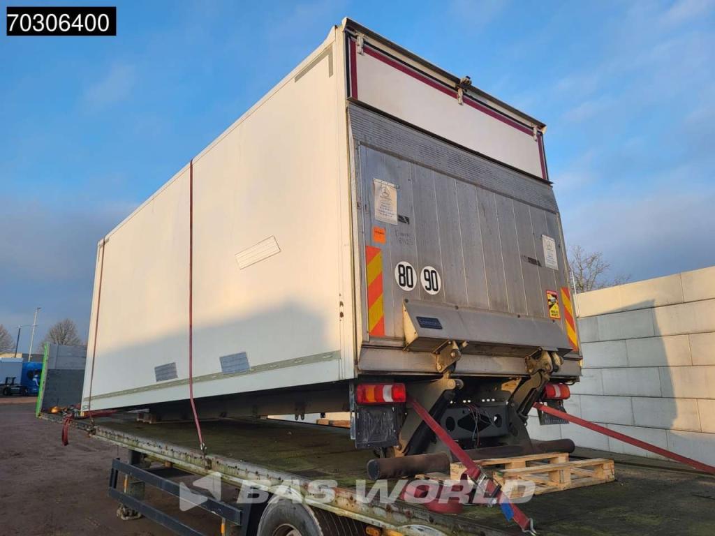 Mercedes Atego 818 4X2 Ladebordwand Euro 6 Foto 6