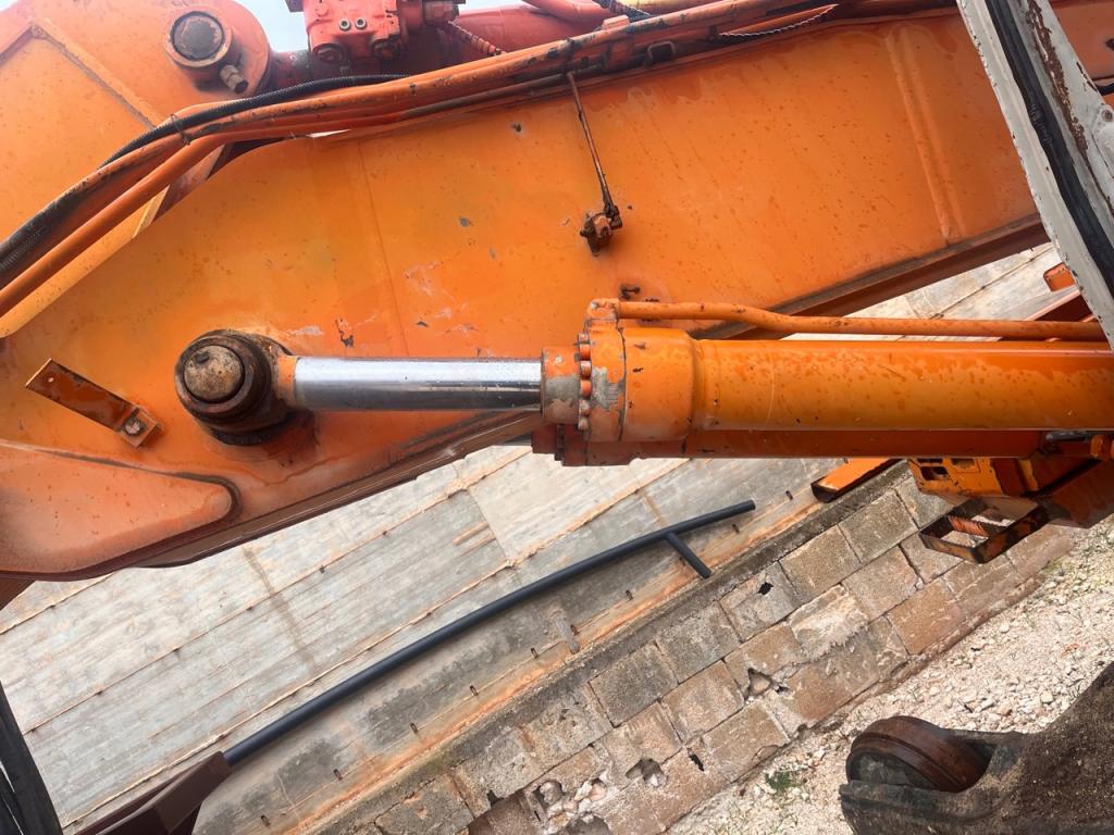 Pistone / Cilindro idraulico per Fiat Hitachi ex235 Foto 1