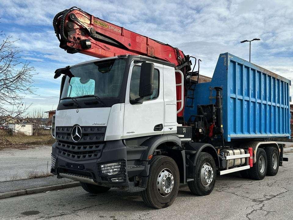 Mercedes-Benz 4145  8x4 Foto 1