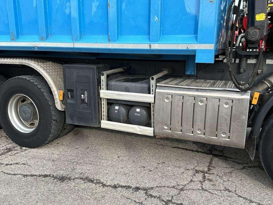 Mercedes-Benz 4145  8x4 Foto 9