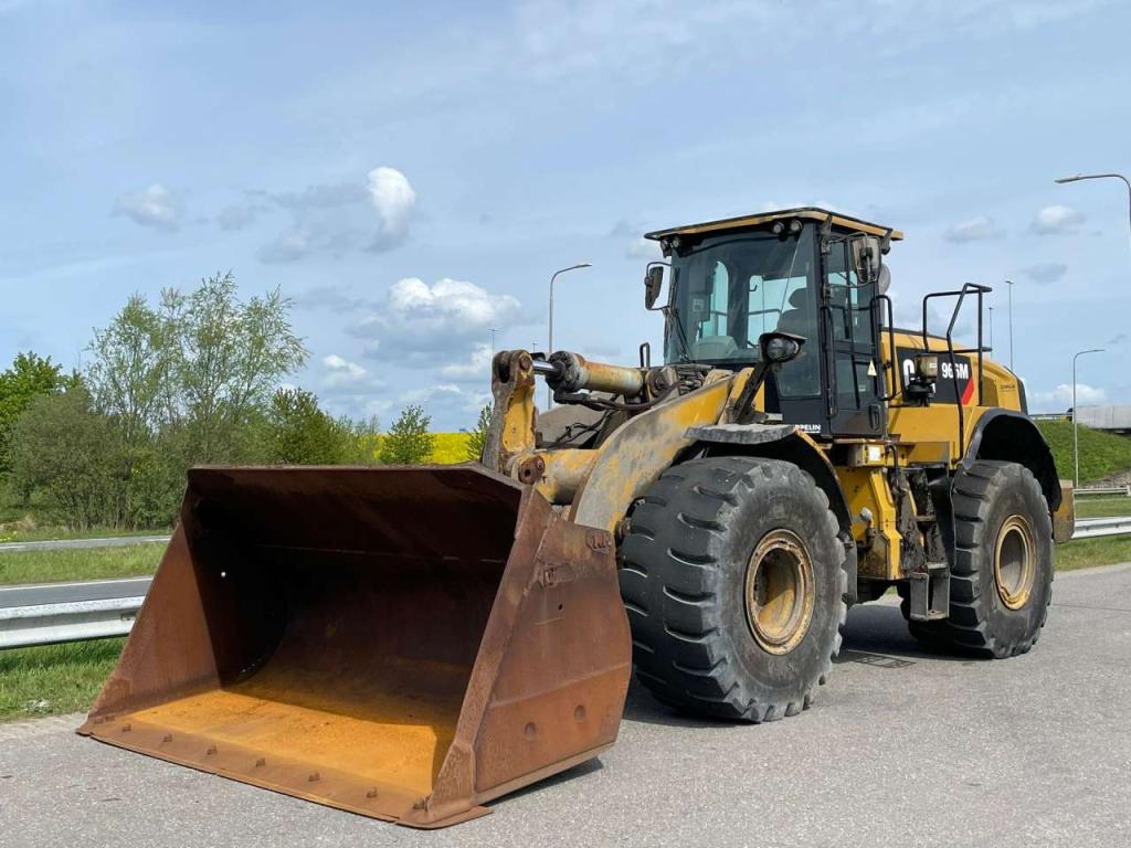 Caterpillar 966M Foto 2