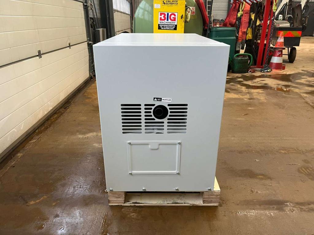 Giga Power PLD12000SE 10 kVA silent generator Foto 4