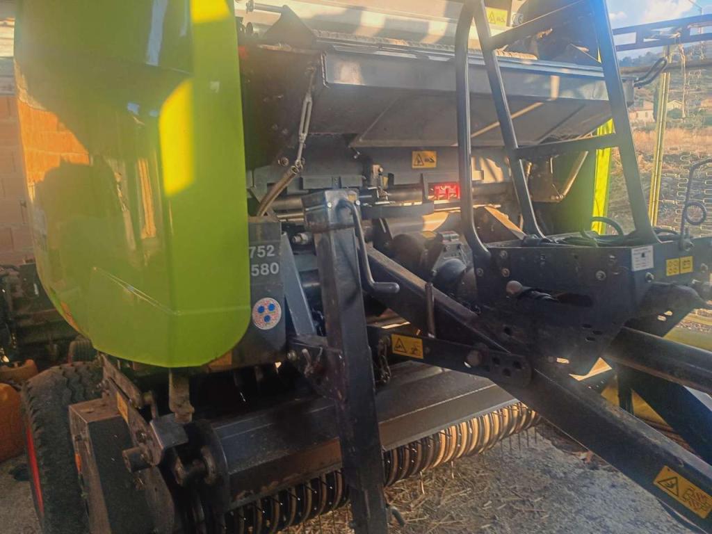 Claas VARIANT380-RF Foto 2