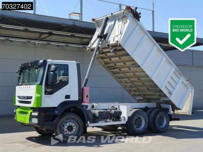Iveco Trakker 360 Trakker 6X4 Full Steel Manual Gearbox Retarder Euro 5 in vendita da BAS World B.V.