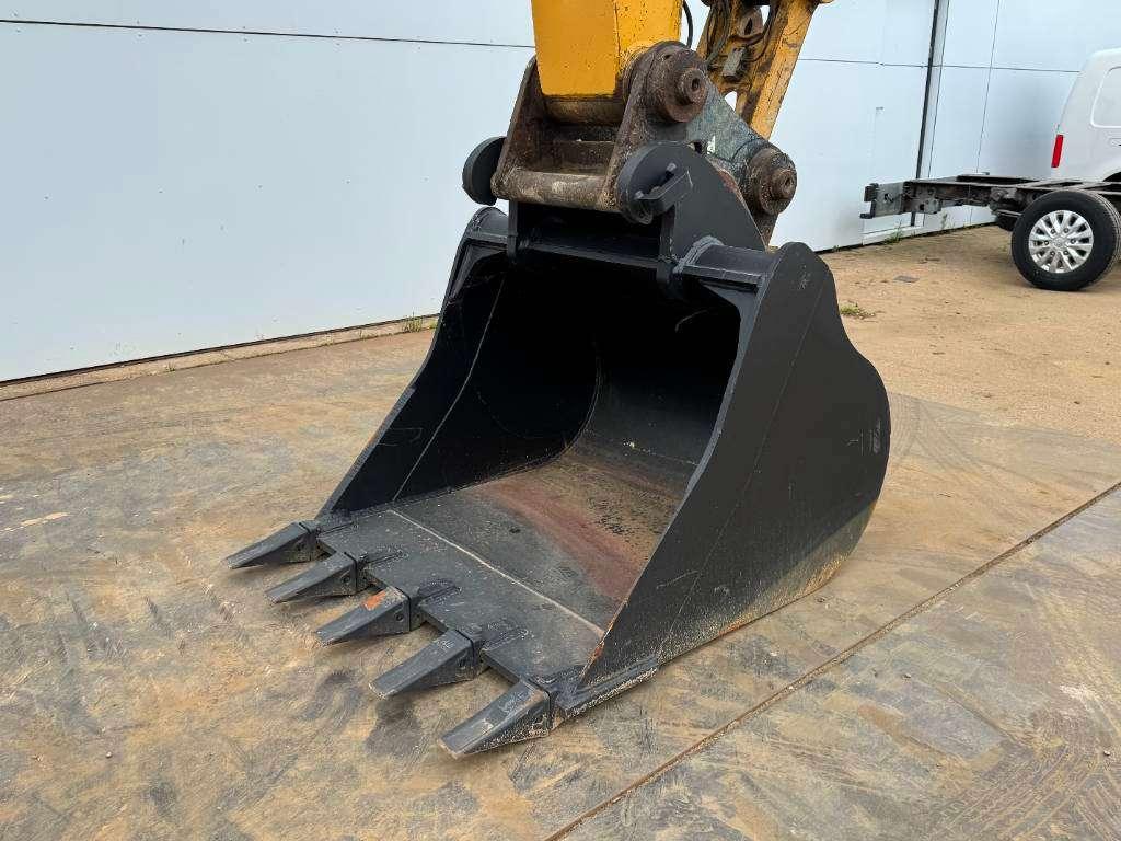 Caterpillar 320FL - New Bucket / Hammer Lines / Camera Foto 16