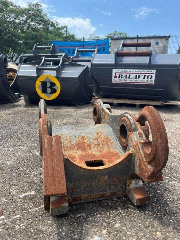 S60 for 12-18 ton excavators Attacco rapido idraulico Foto 5