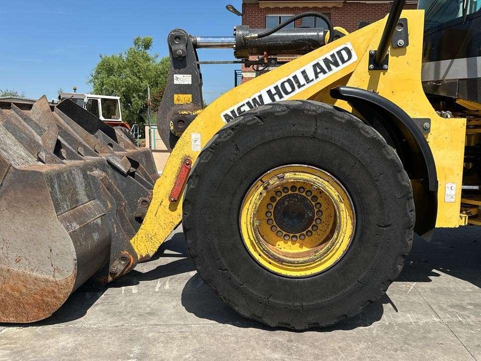 New Holland W270 Foto 11