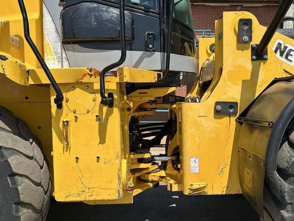 New Holland W270 Foto 6