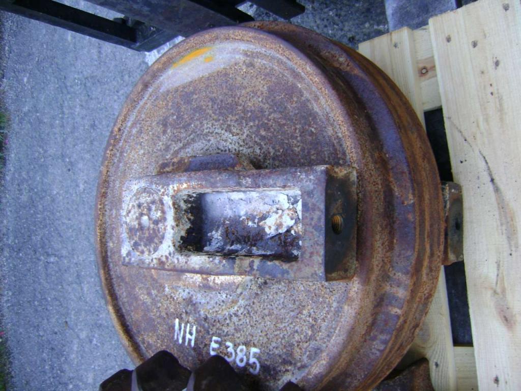 Ruota folle per New Holland E 385 Foto 1