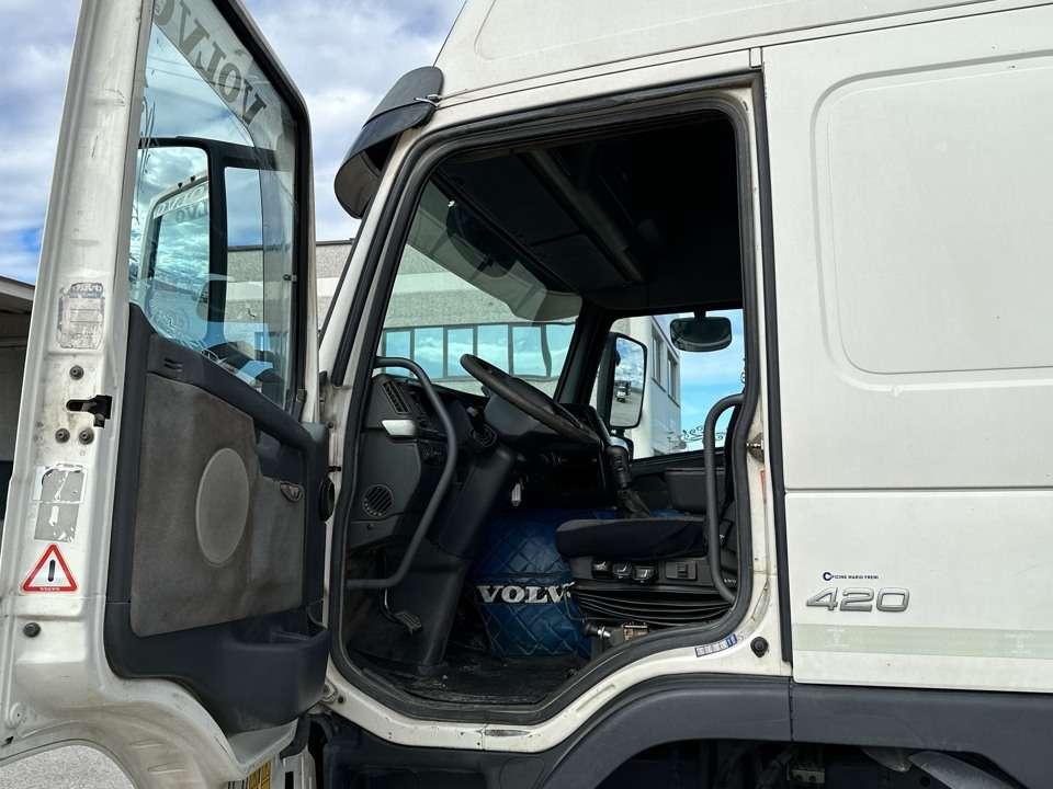 Volvo FM 9 4x2 Foto 10