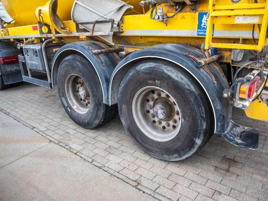 De Buf BETON MIXER/MALAXEUR/MISCHER10M3 Foto 11