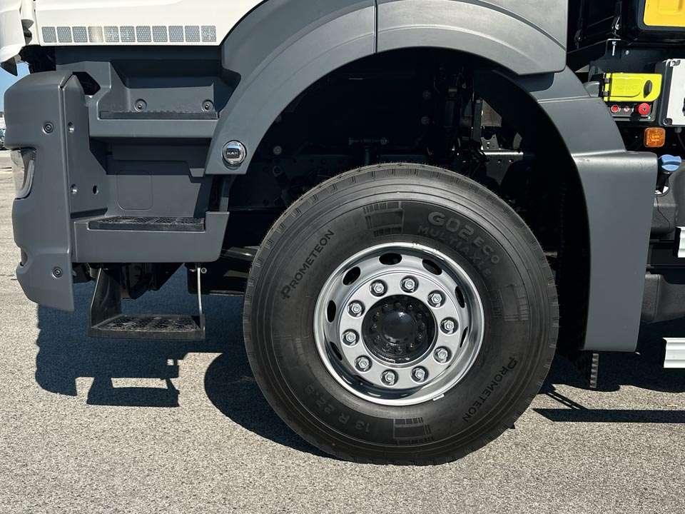 Man TGS 33.520 6x4 Foto 12