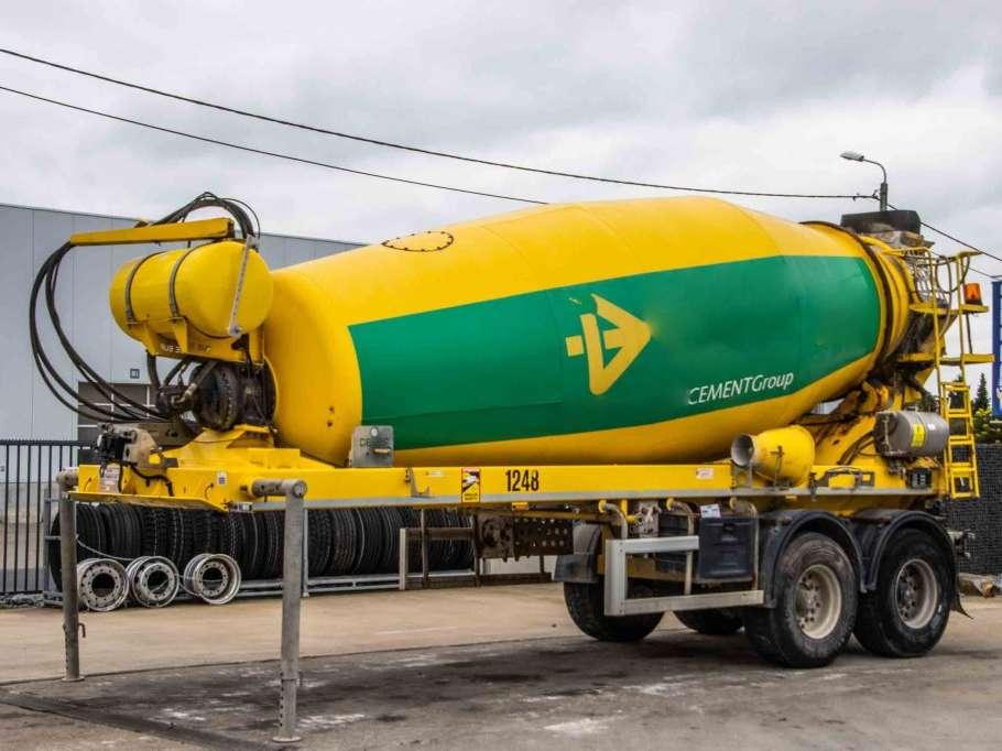 De Buf BETON MIXER 10M3 Foto 1