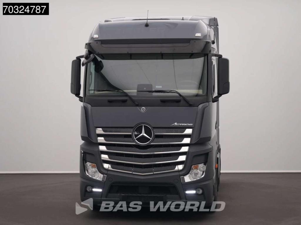 Mercedes-Benz Actros 1851 4X2 BigSpace Retarder 2xTanks ACC Foto 6