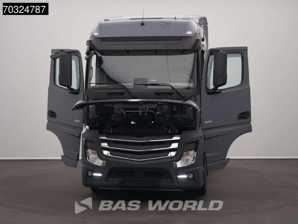 Mercedes-Benz Actros 1851 4X2 BigSpace Retarder 2xTanks ACC Foto 9