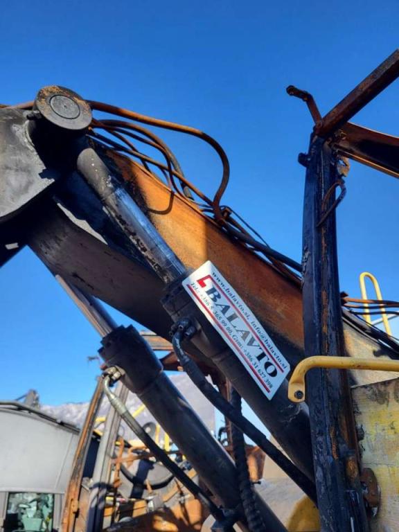 Volvo Boom cylinder 14615026 for Volvo EW160E, EW160D Foto 3