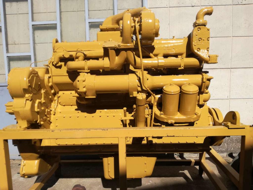 Caterpillar D353 Foto 4