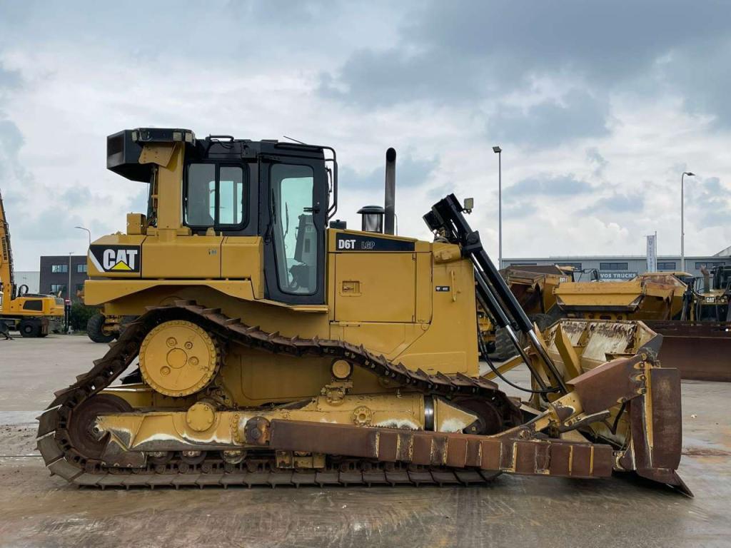 Caterpillar D6T LGP Foto 6