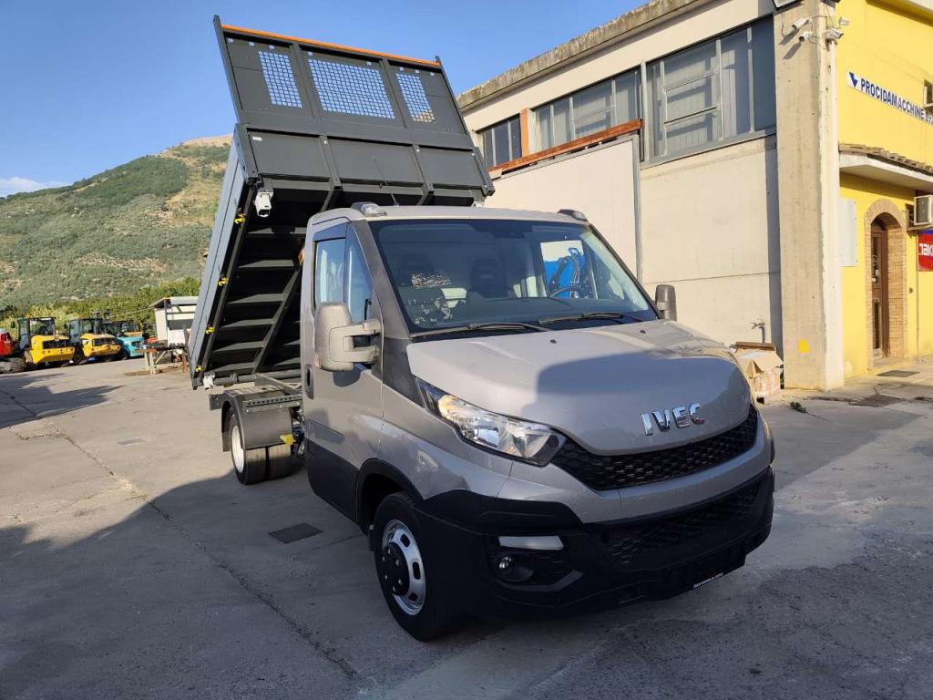 Iveco DAILY 35-130 Foto 15