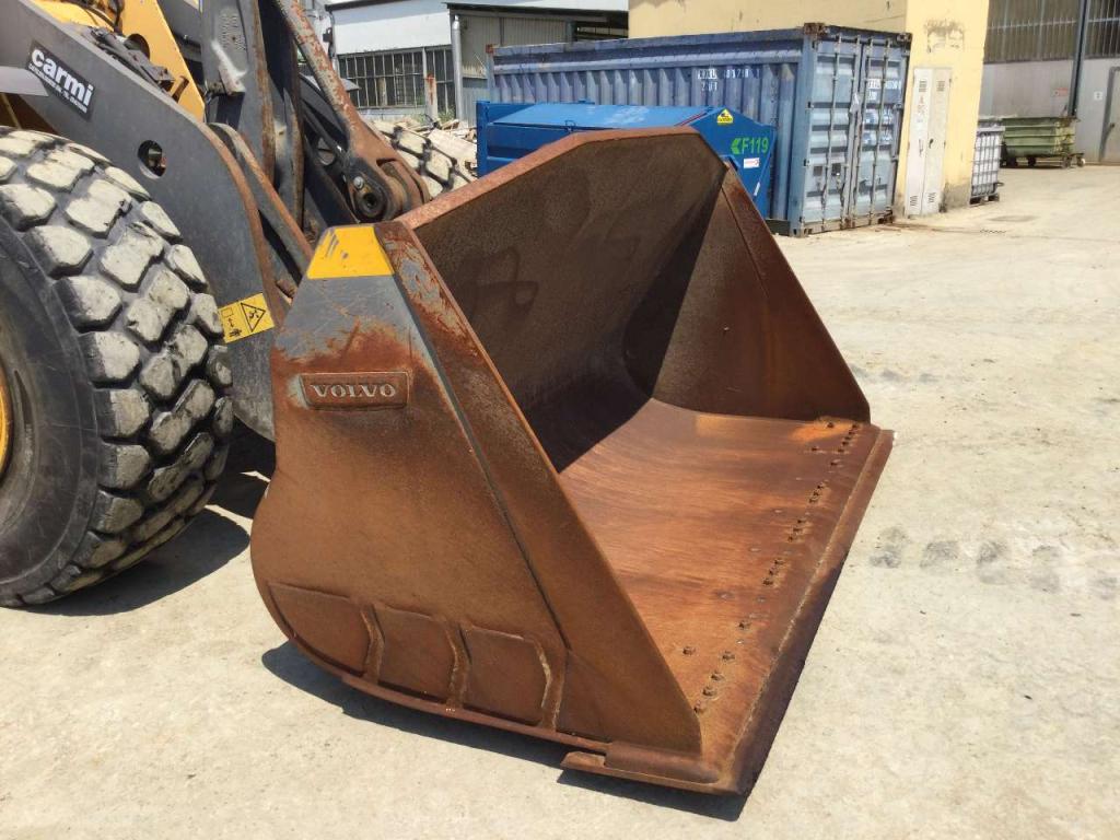 Volvo L110F Foto 9