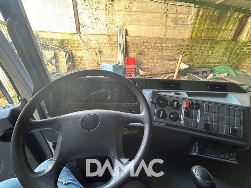 Mercedes-Benz ACTROS 1831 Foto 16