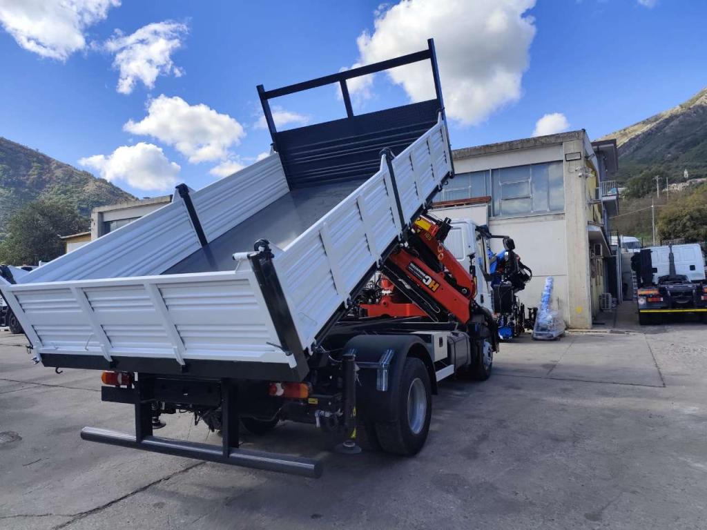 Iveco EUROCARGO 160-250 Foto 18