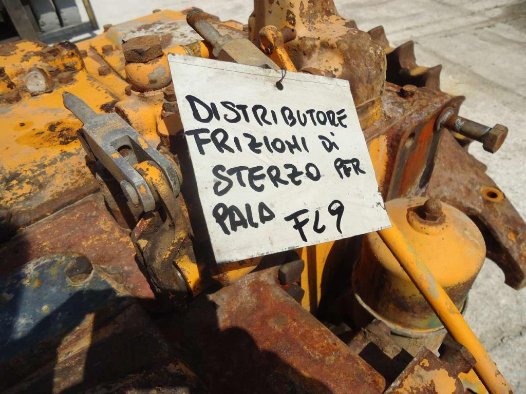 Distributore frizione di sterzo per Fiat Allis FL9 Foto 3