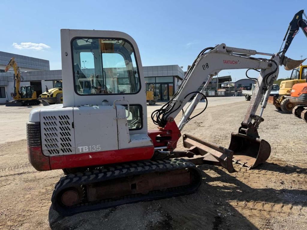 Takeuchi TB 135 Foto 3