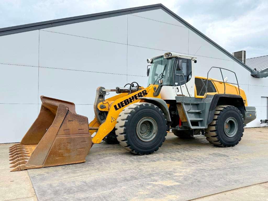 Liebherr L580 - Quick Coupler / 4 Good Tyres! Foto 2