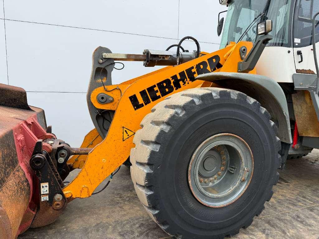 Liebherr L580 - Quick Coupler / 4 Good Tyres! Foto 21