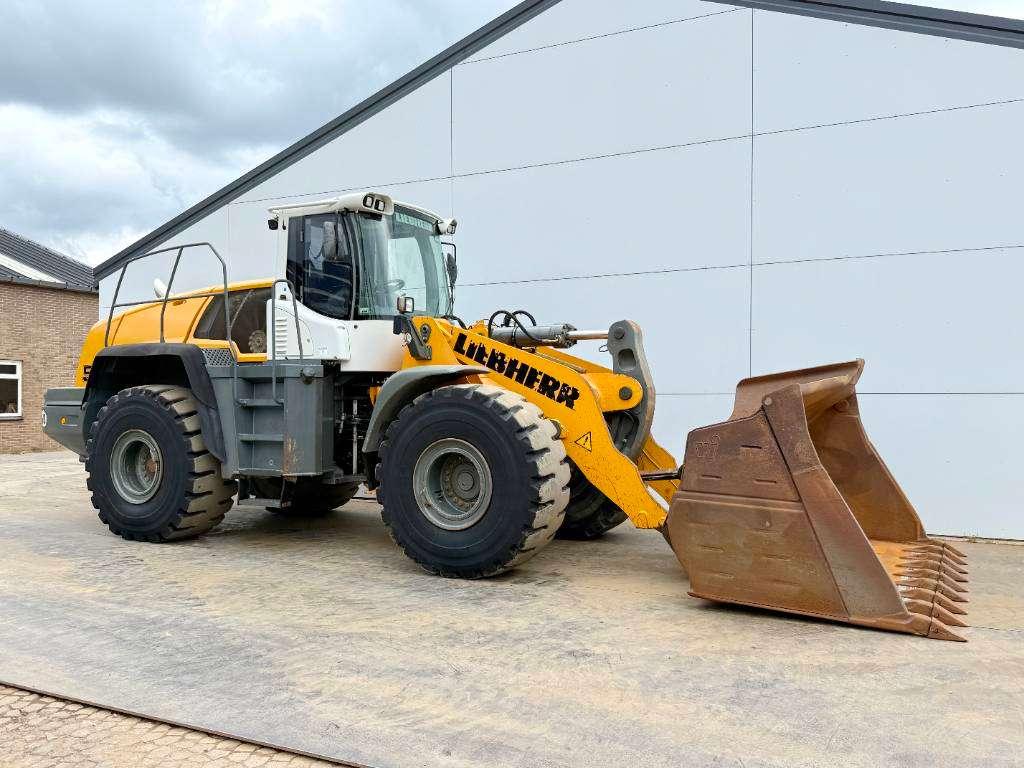 Liebherr L580 - Quick Coupler / 4 Good Tyres! Foto 7