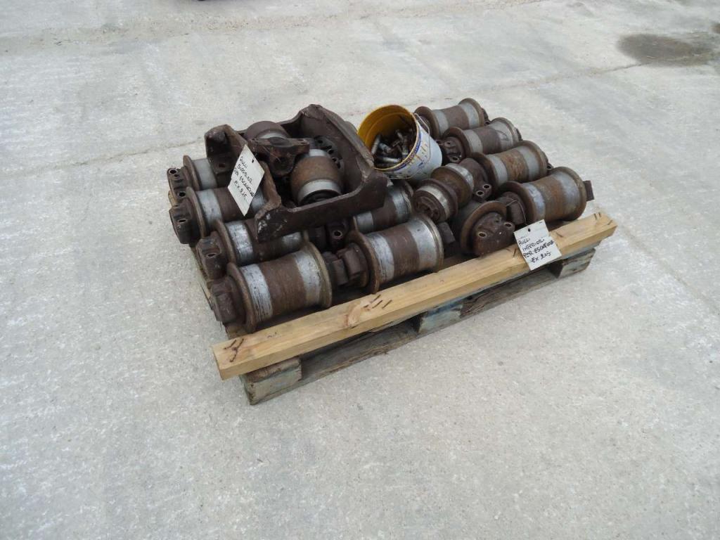 Rulli inferiori per Fiat Hitachi EX215 Foto 3