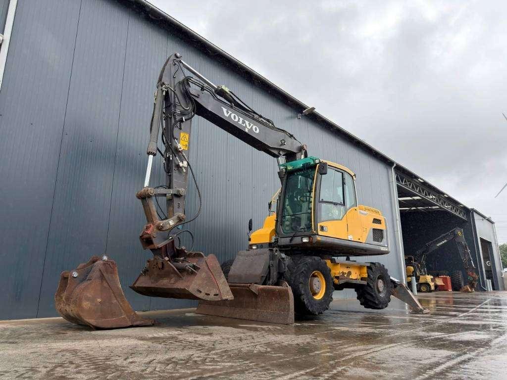 Volvo EW160D Foto 2