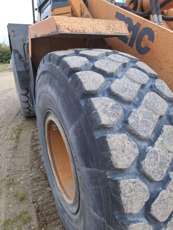 Case 721C Foto 4