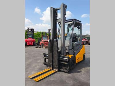 Jungheinrich EFG550S in vendita da Uni.Trucks Srl