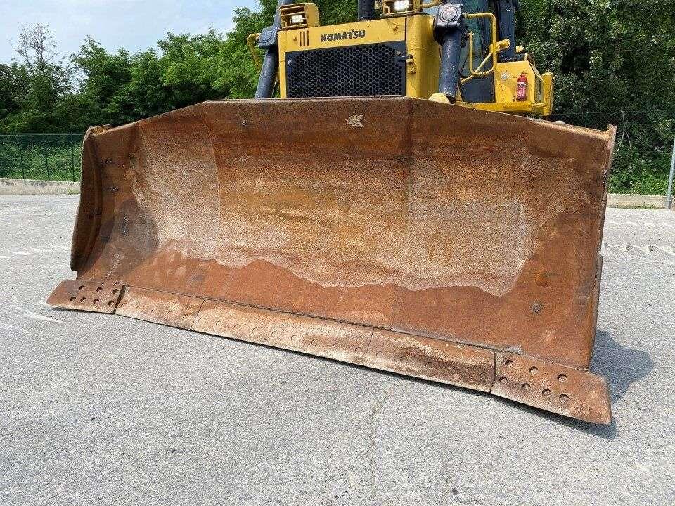 Komatsu D155A-3 Foto 4