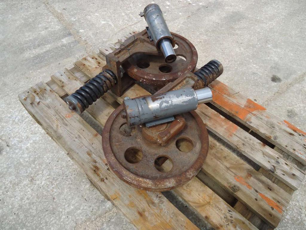 Ruota folle per Takeuchi TL10V-2 Foto 4