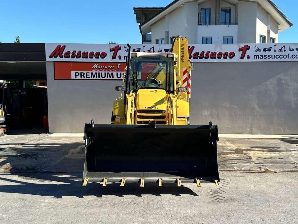 Komatsu WB97R Foto 16