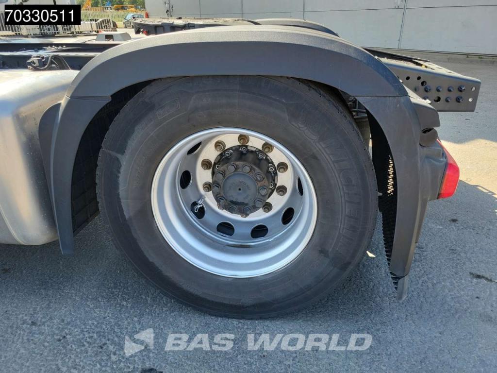 Mercedes-Benz Actros 1851 4X2 BigSpace 2x Tanks M.O.T. Foto 17