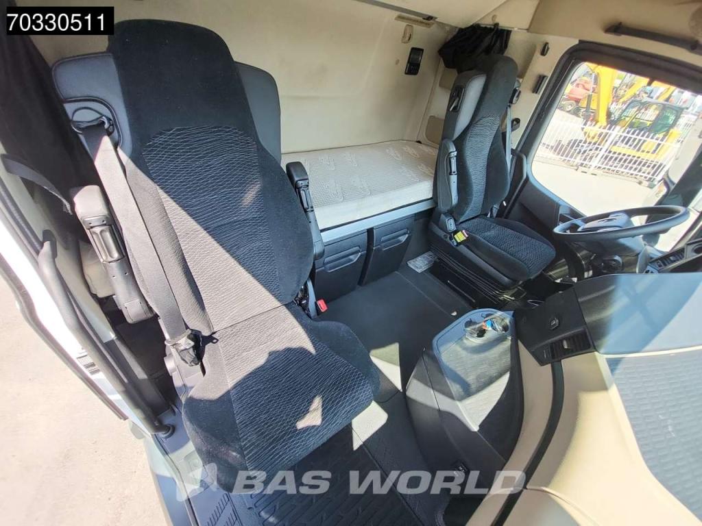 Mercedes-Benz Actros 1851 4X2 BigSpace 2x Tanks M.O.T. Foto 29