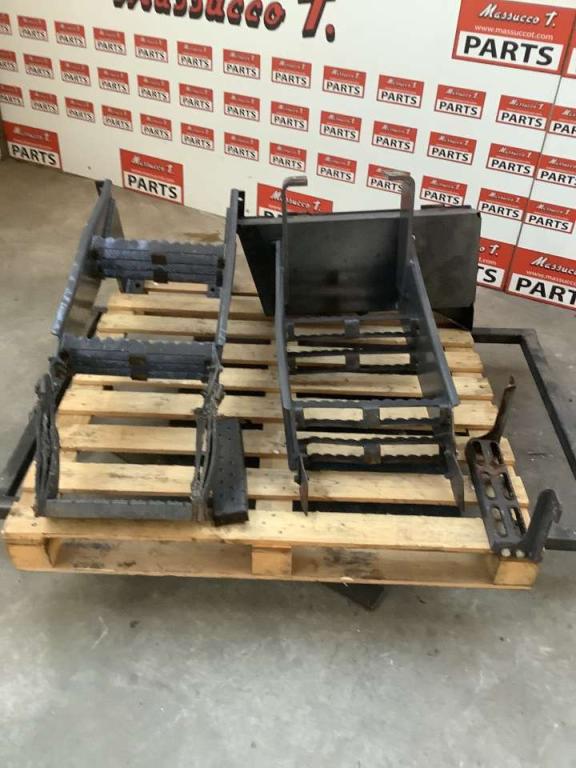 Scaletta per Hitachi ZW250-6 Foto 1