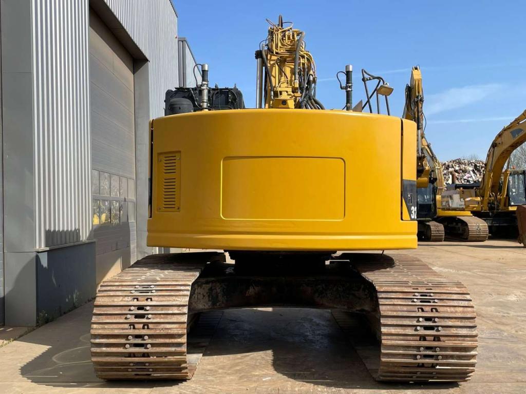 Caterpillar 328D Foto 4